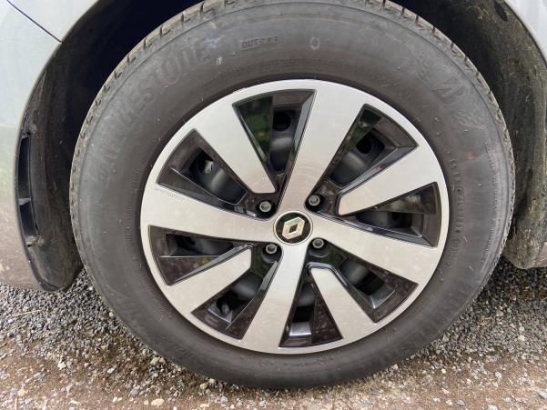 Vente en ligne Renault Clio 5 Clio TCe 90 au prix de 15 990 €