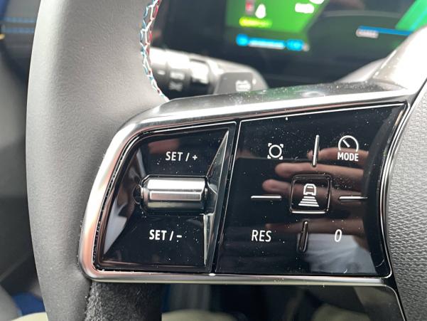 Vente en ligne Renault Megane E-Tech  220 ch autonomie confort au prix de 39 990 €