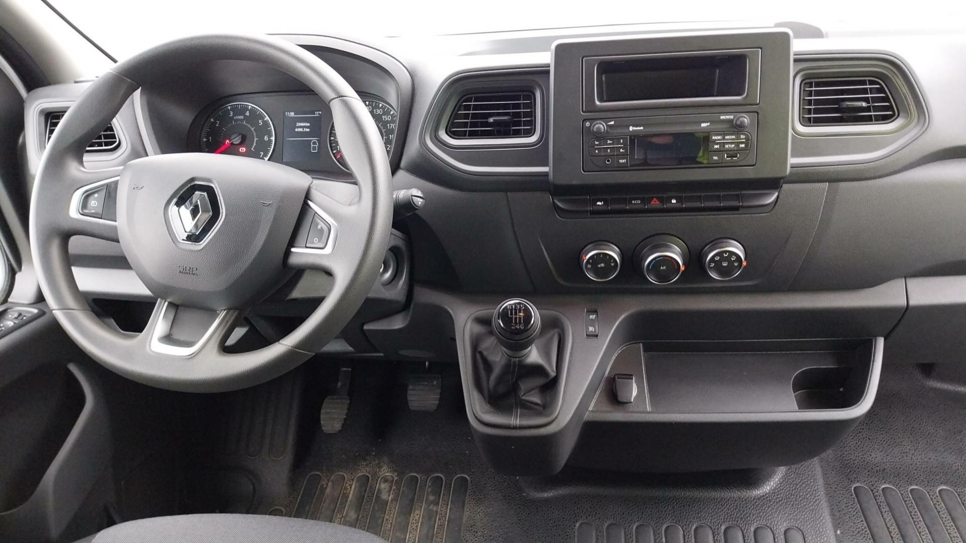 Vente en ligne Renault Master Fourgon MASTER FGN TRAC F3500 L2H2 BLUE DCI 135 au prix de 25 490 €