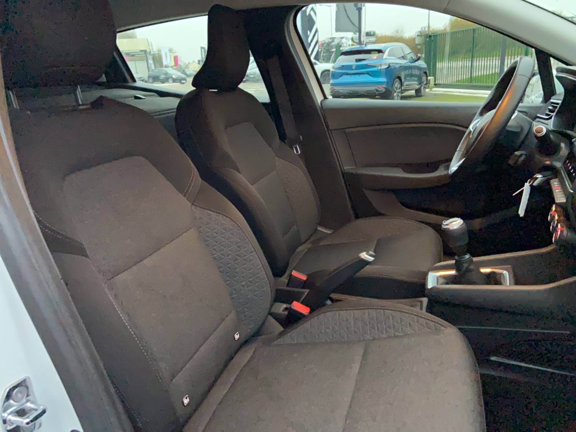 Vente en ligne Renault Clio 5 CLIO SOCIETE TCE 90 - 21N au prix de 10 990 €