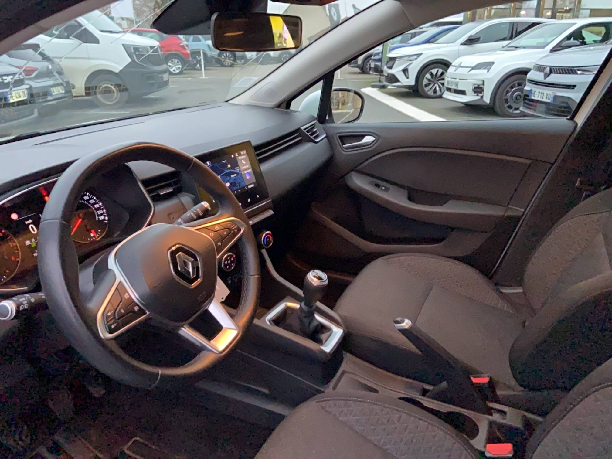 Vente en ligne Renault Clio 5 CLIO SOCIETE TCE 90 - 21N au prix de 10 990 €