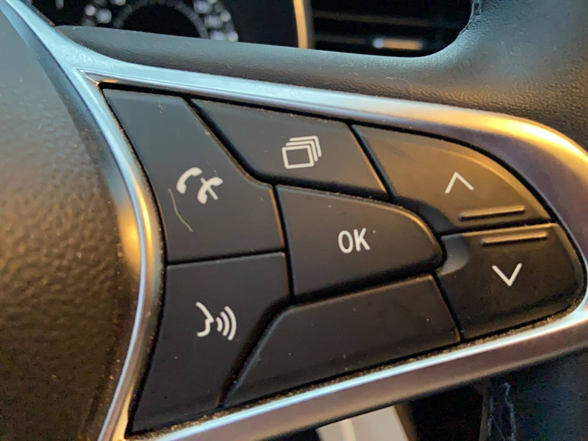 Vente en ligne Renault Clio 5 CLIO SOCIETE TCE 90 - 21N au prix de 10 990 €