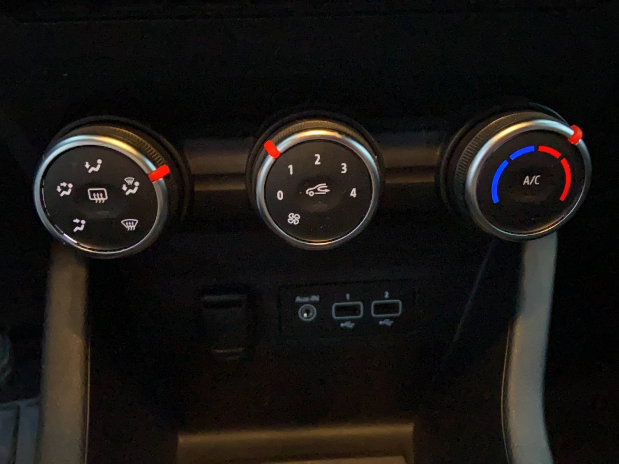 Vente en ligne Renault Clio 5 CLIO SOCIETE TCE 90 - 21N au prix de 10 990 €