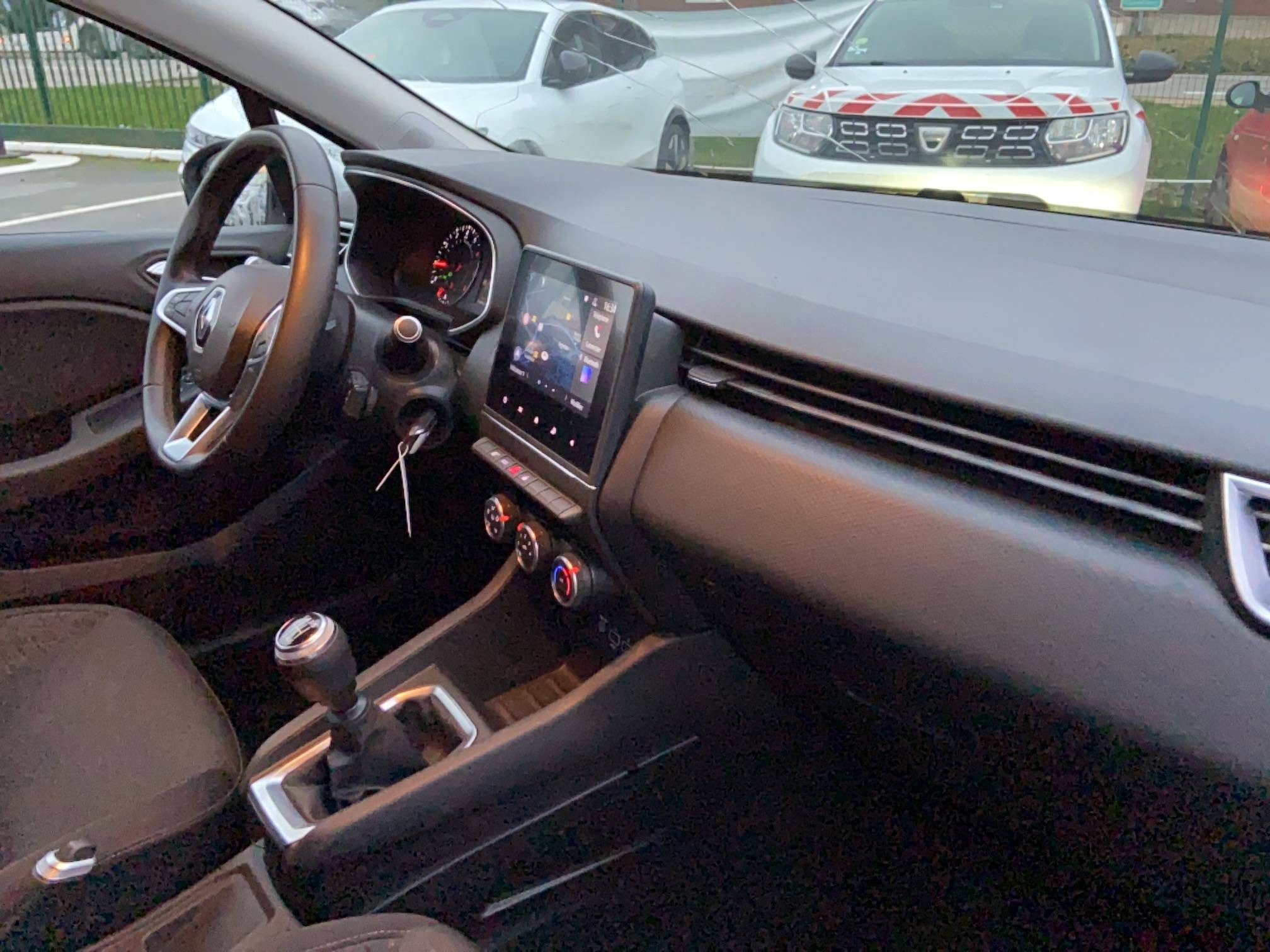 Vente en ligne Renault Clio 5 CLIO SOCIETE TCE 90 - 21N au prix de 10 990 €