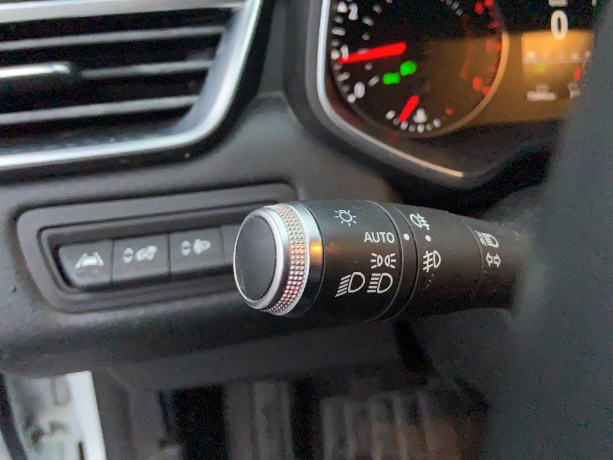 Vente en ligne Renault Clio 5 CLIO SOCIETE TCE 90 - 21N au prix de 10 990 €