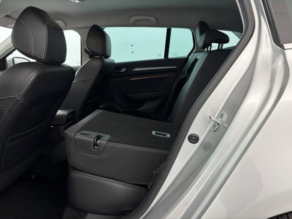 Vente en ligne Renault Megane 4 Estate Mégane IV Estate Blue dCi 115 EDC au prix de 18 490 €