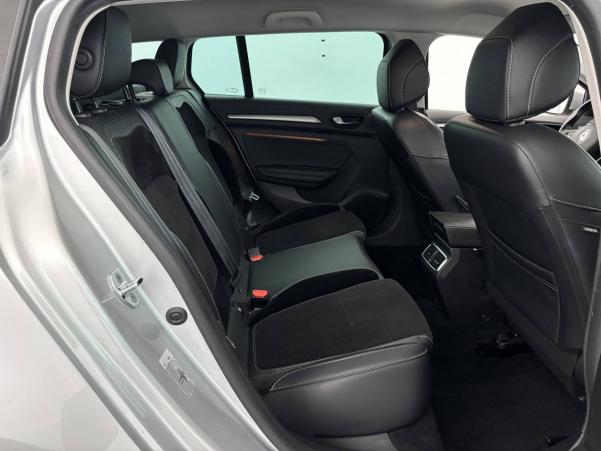 Vente en ligne Renault Megane 4 Estate Mégane IV Estate Blue dCi 115 EDC au prix de 18 490 €