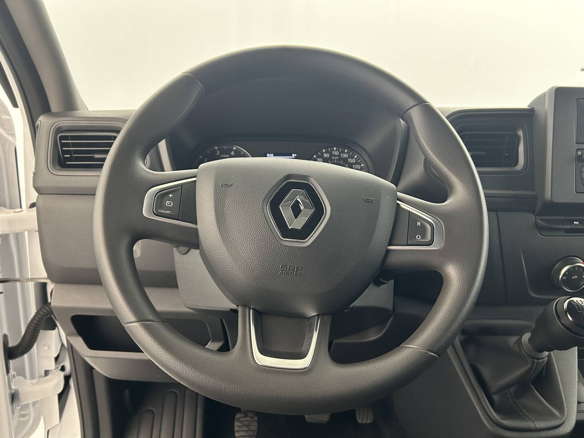 Vente en ligne Renault Master Fourgon MASTER FGN TRAC F3500 L2H2 BLUE DCI 135 au prix de 27 490 €