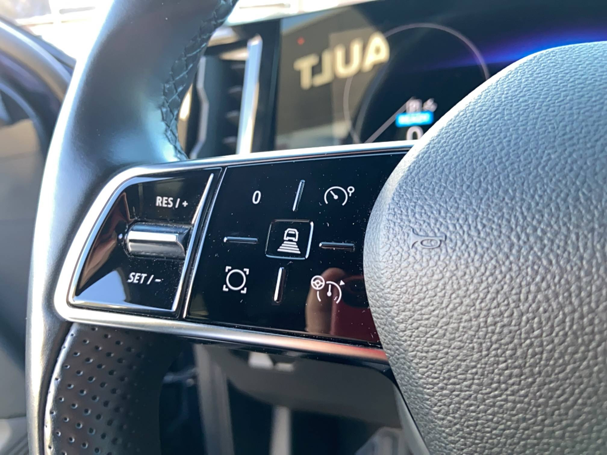 Vente en ligne Renault Megane E-Tech  EV60 220 ch super charge au prix de 26 990 €