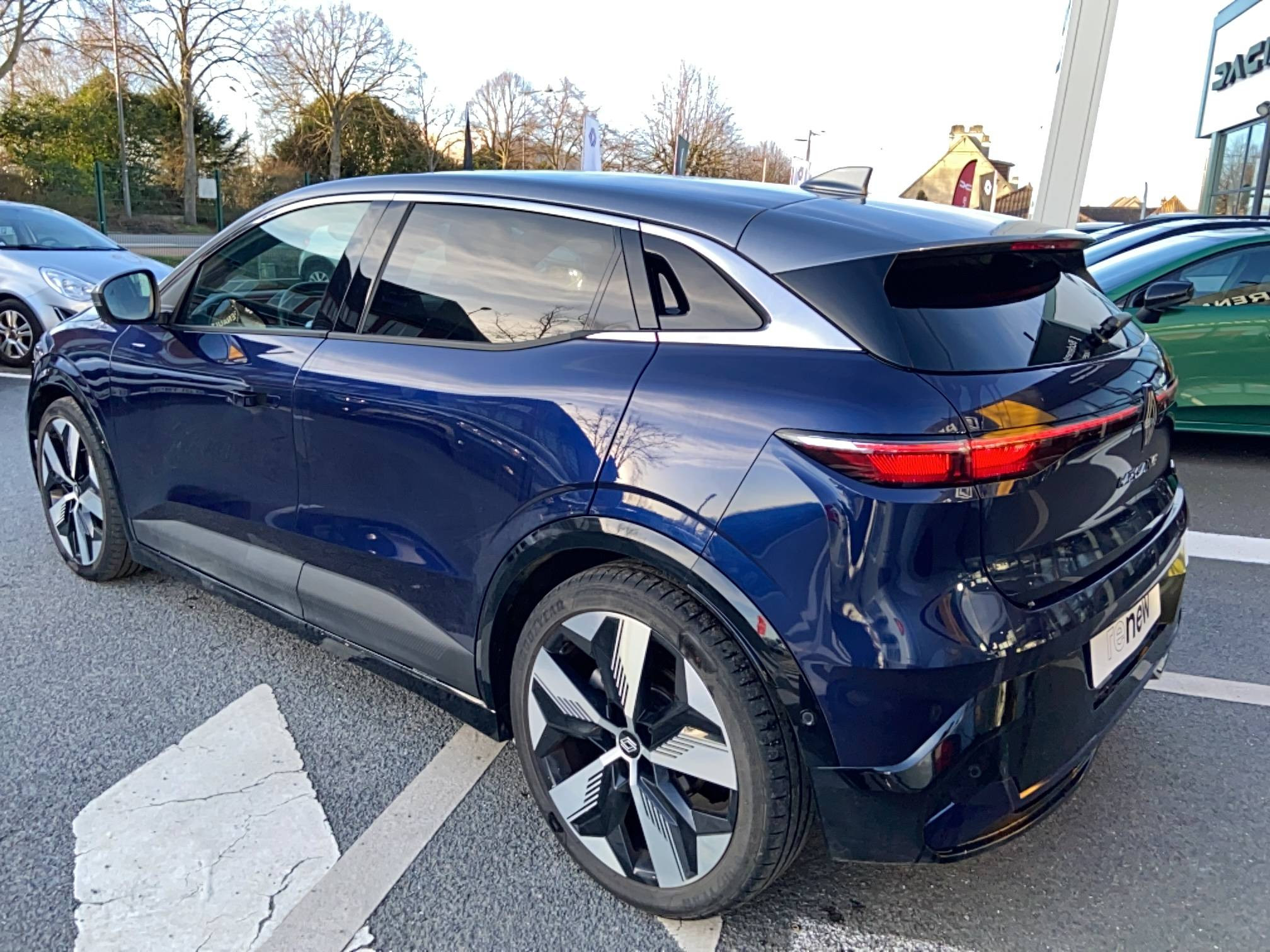 Vente en ligne Renault Megane E-Tech  EV60 220 ch super charge au prix de 26 990 €