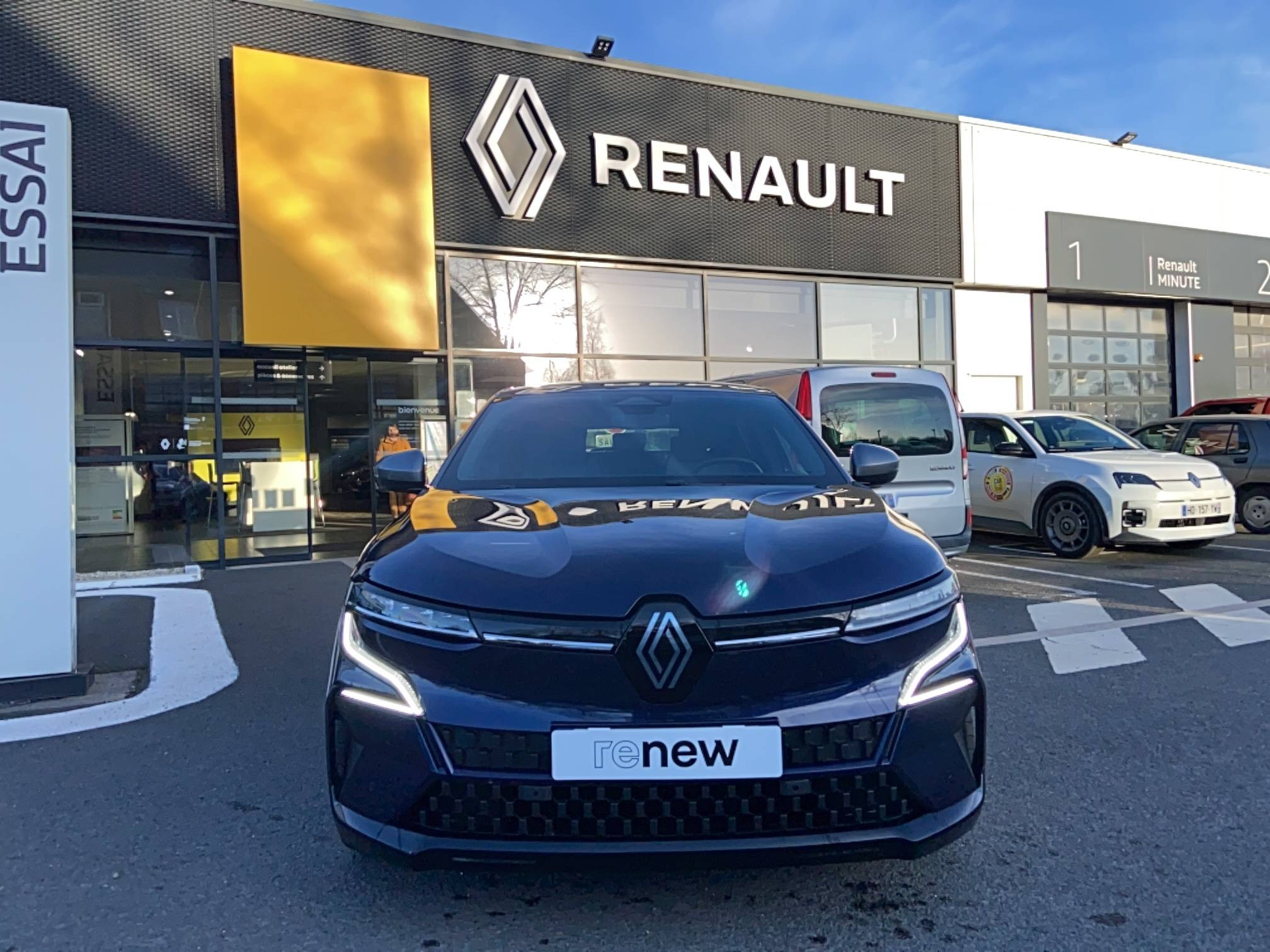 Vente en ligne Renault Megane E-Tech  EV60 220 ch super charge au prix de 26 990 €
