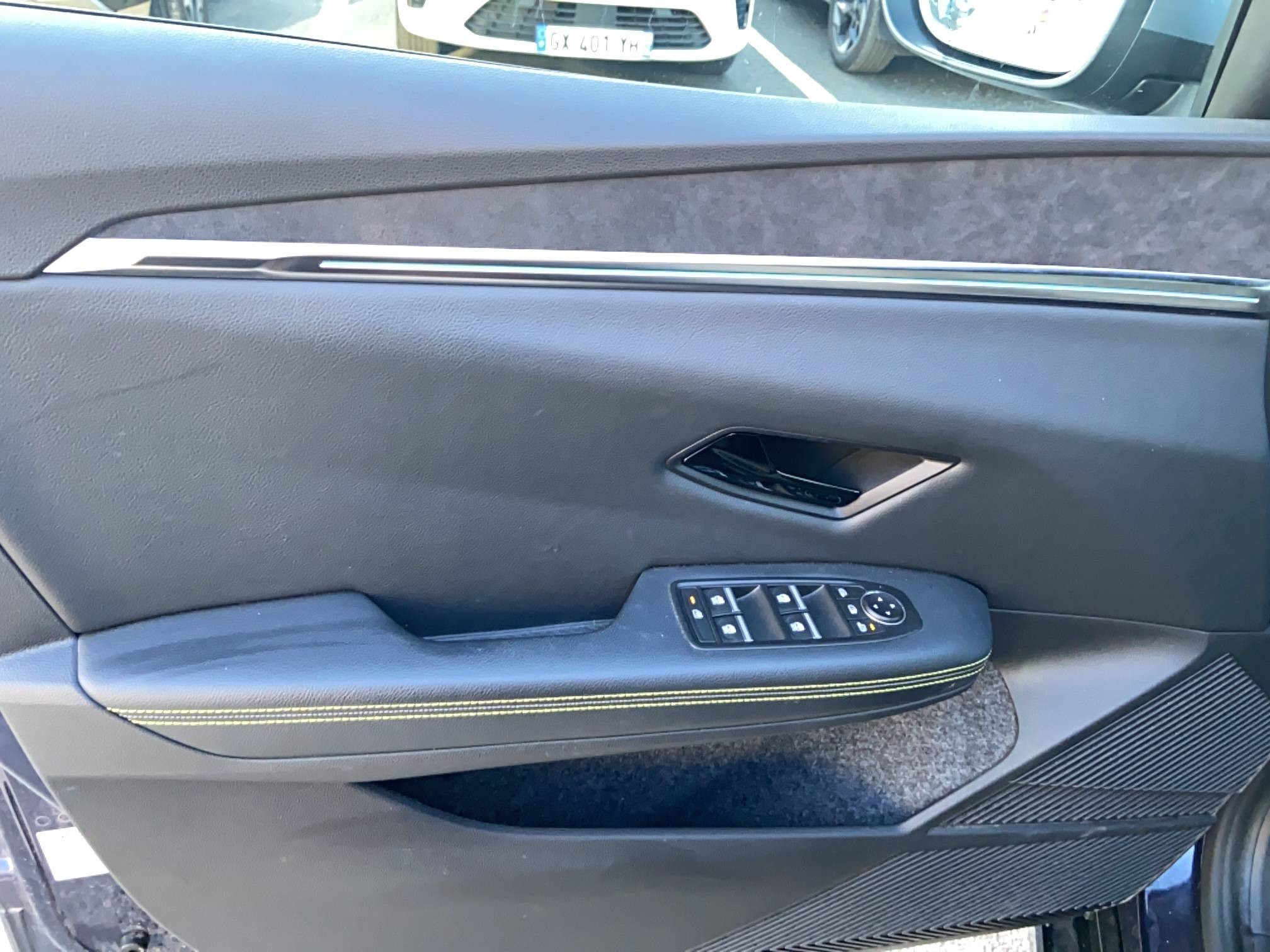 Vente en ligne Renault Megane E-Tech  EV60 220 ch super charge au prix de 26 990 €