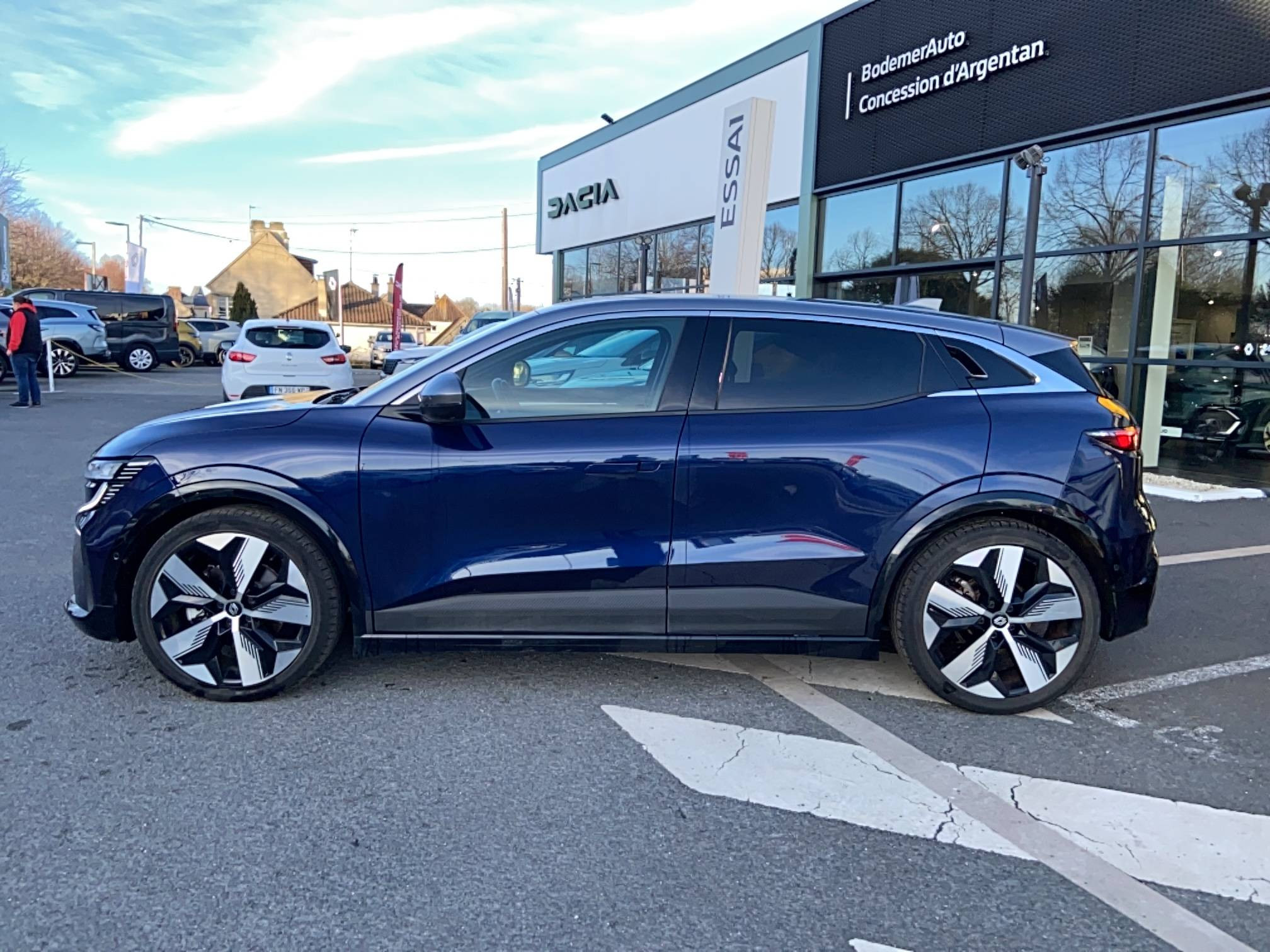 Vente en ligne Renault Megane E-Tech  EV60 220 ch super charge au prix de 26 990 €