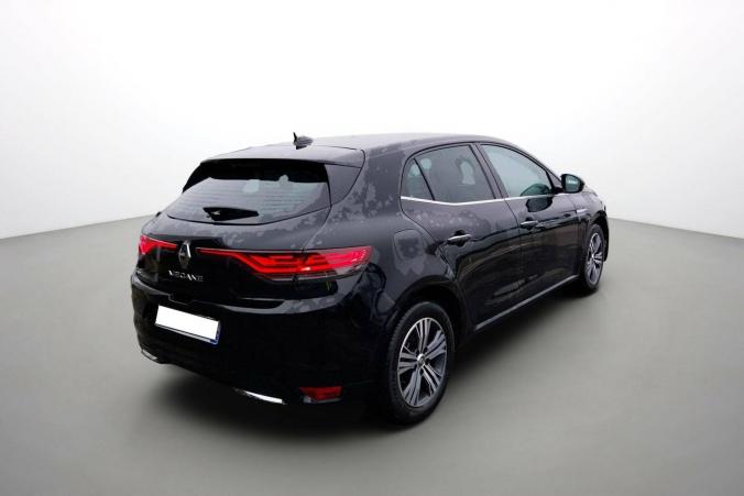 Vente en ligne Renault Megane 4 Mégane IV Berline Blue dCi 115 EDC au prix de 17 990 €