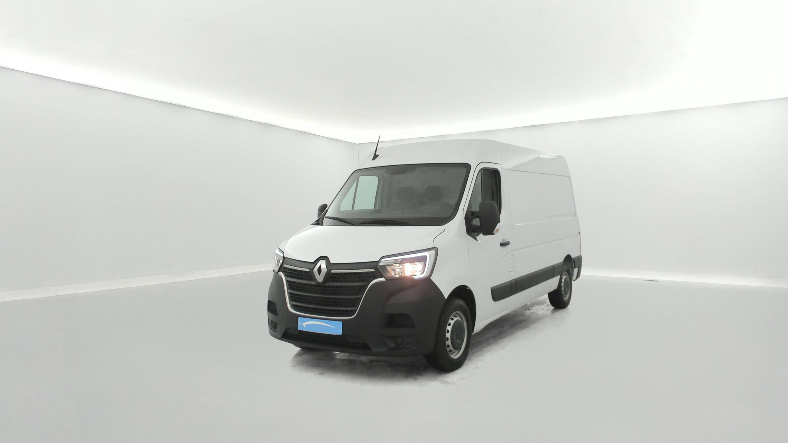 Renault Master Fourgon MASTER FGN TRAC F3500 L2H2 BLUE DCI 135 occasion de 2024 en vente à Argentan