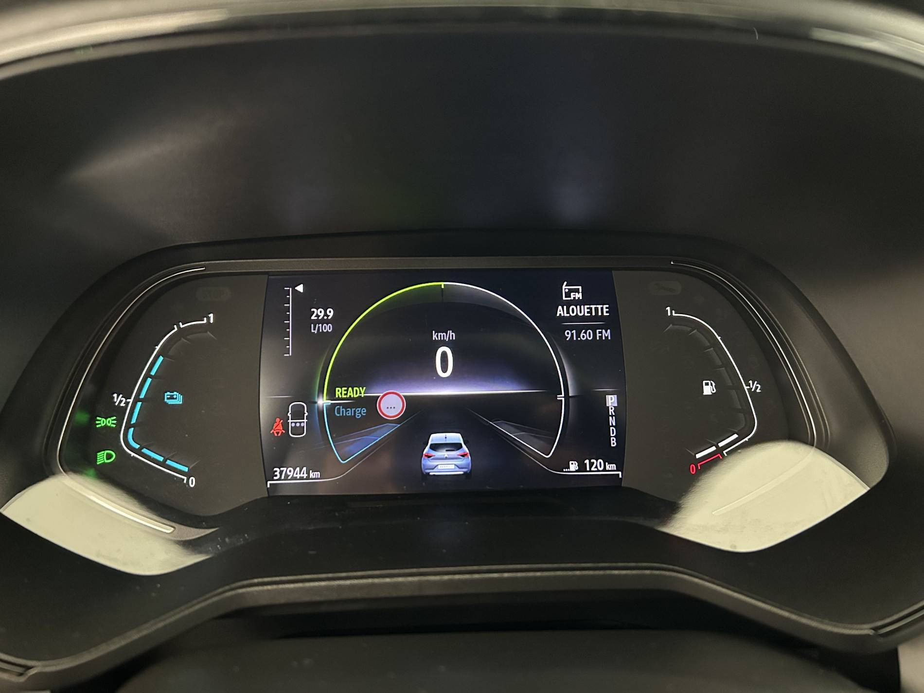 Vente en ligne Renault Clio 5 Clio E-Tech full hybrid 145 au prix de 18 990 €