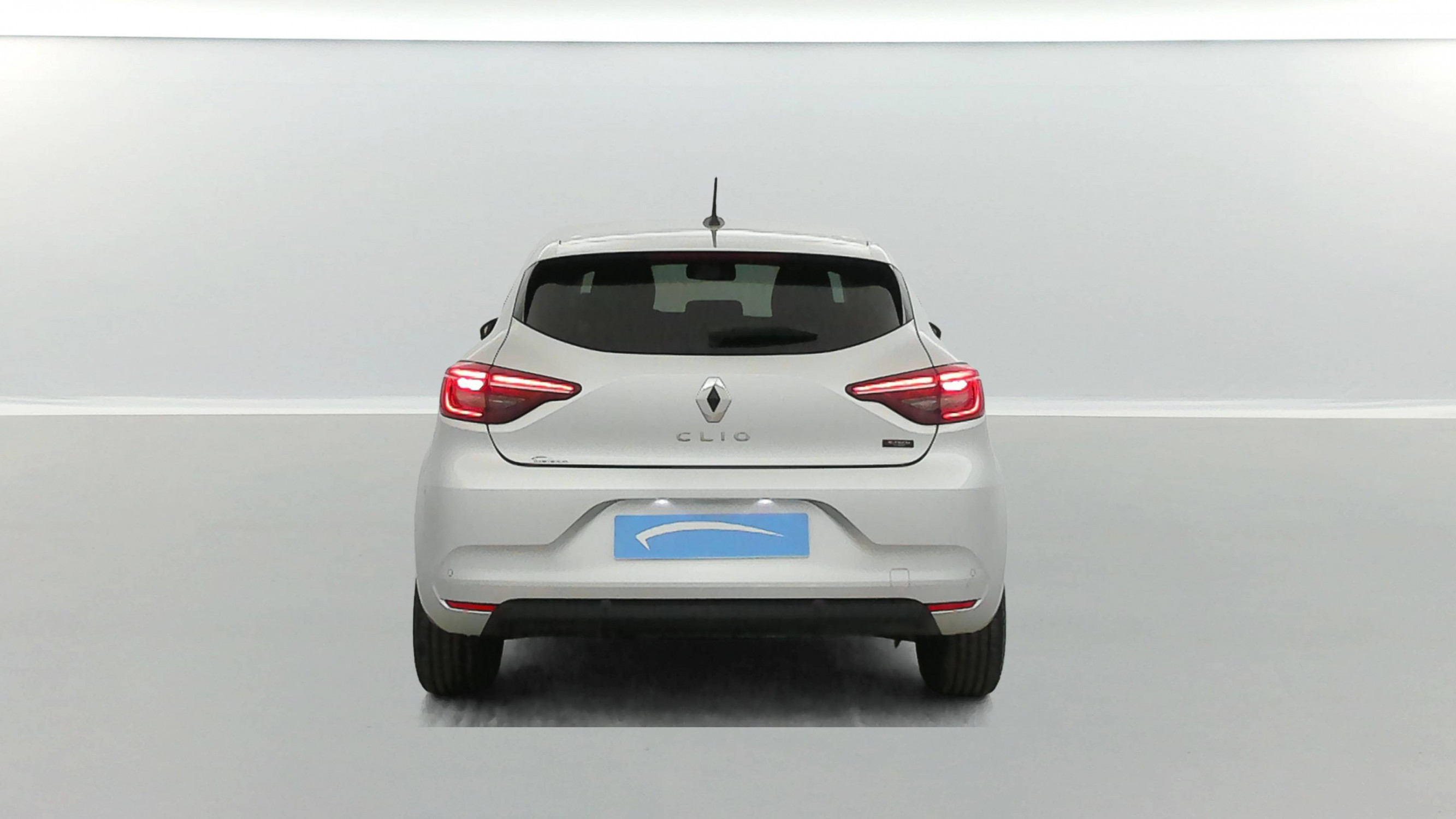 Vente en ligne Renault Clio 5 Clio E-Tech full hybrid 145 au prix de 18 990 €