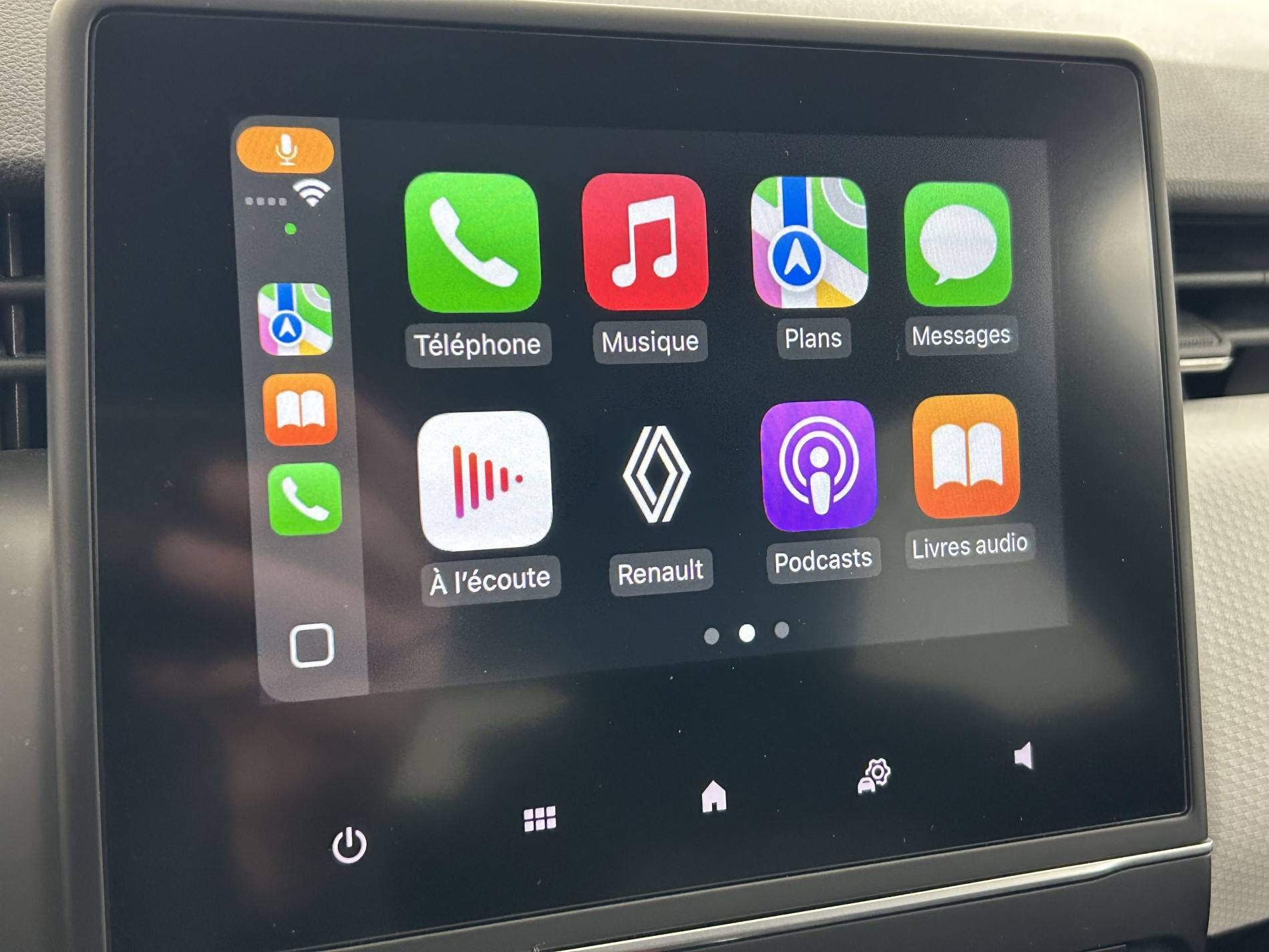 Vente en ligne Renault Clio 5 Clio E-Tech full hybrid 145 au prix de 18 990 €