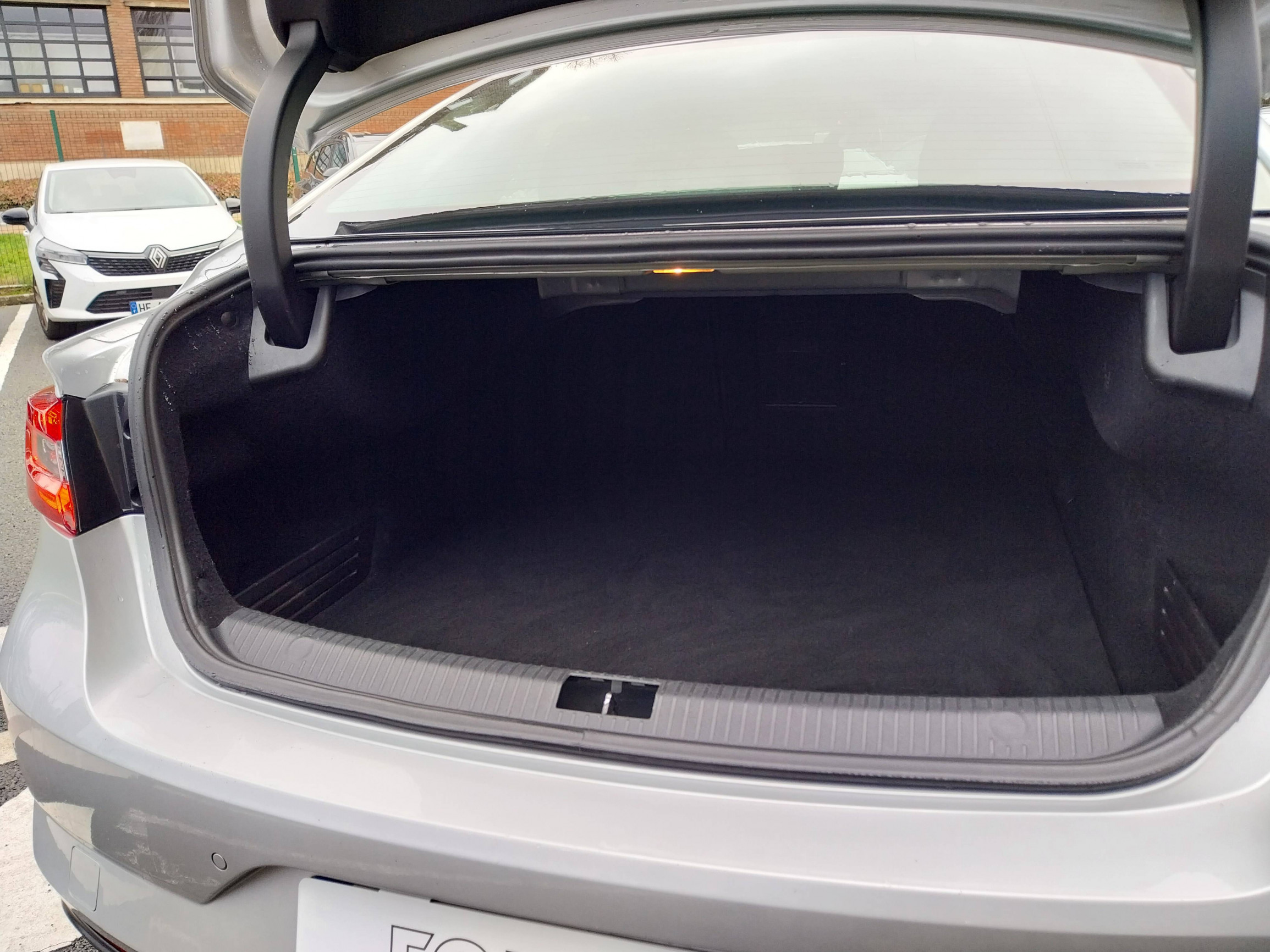 Vente en ligne Renault Talisman  Tce 150 Energy EDC au prix de 13 790 €