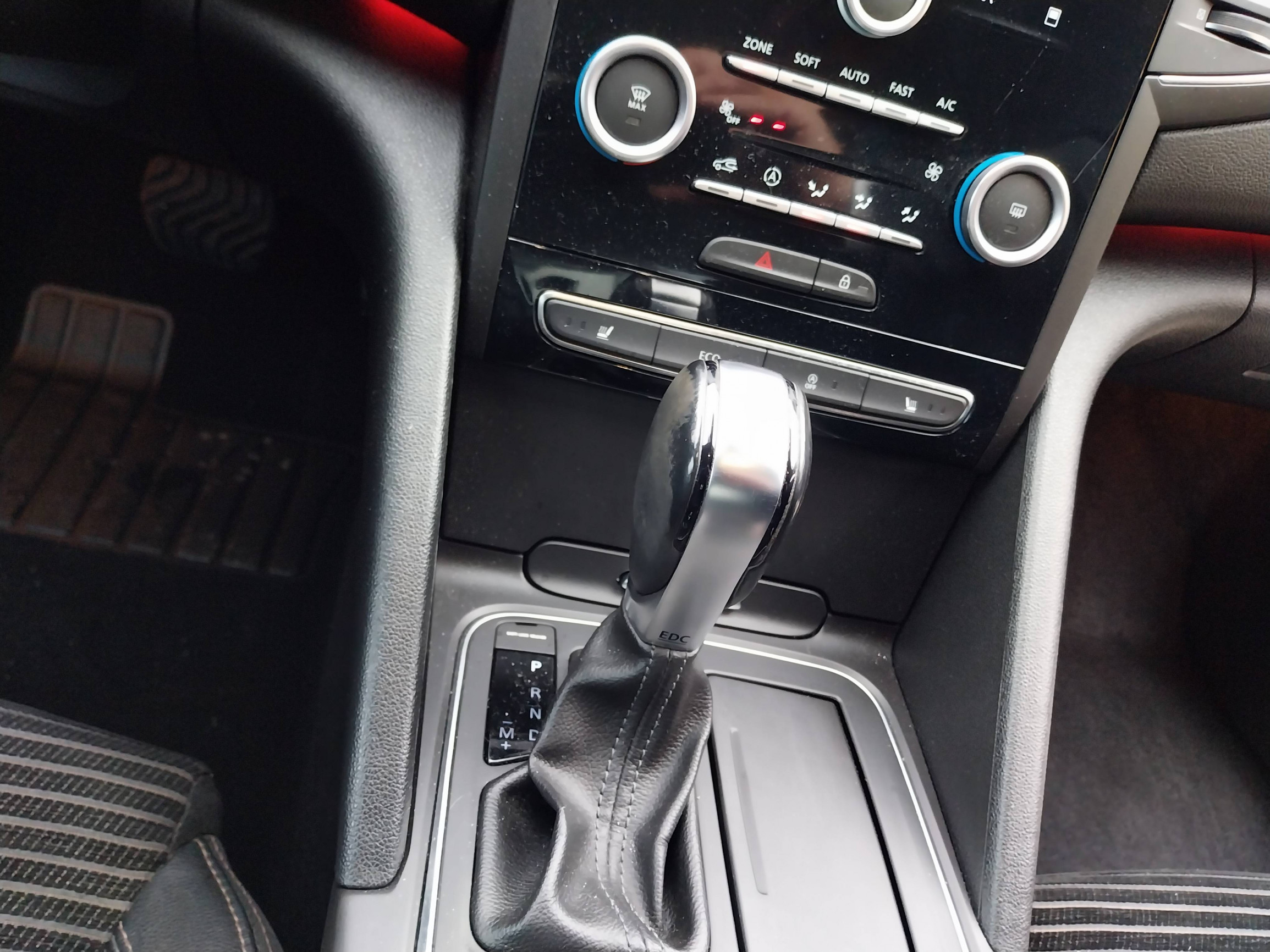 Vente en ligne Renault Talisman  Tce 150 Energy EDC au prix de 13 790 €