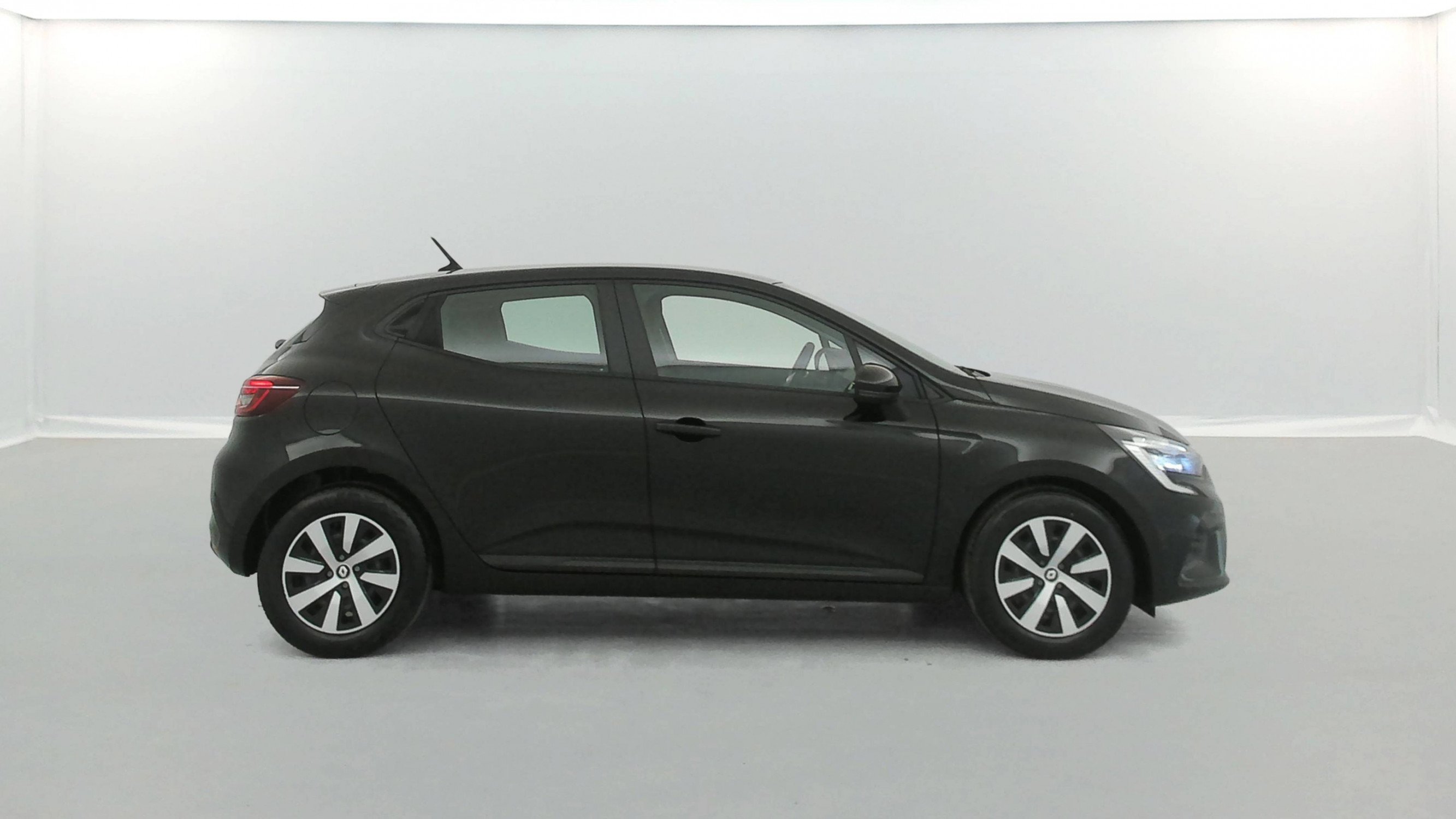 Vente en ligne Renault Clio 5 Clio TCe 90 au prix de 13 990 €