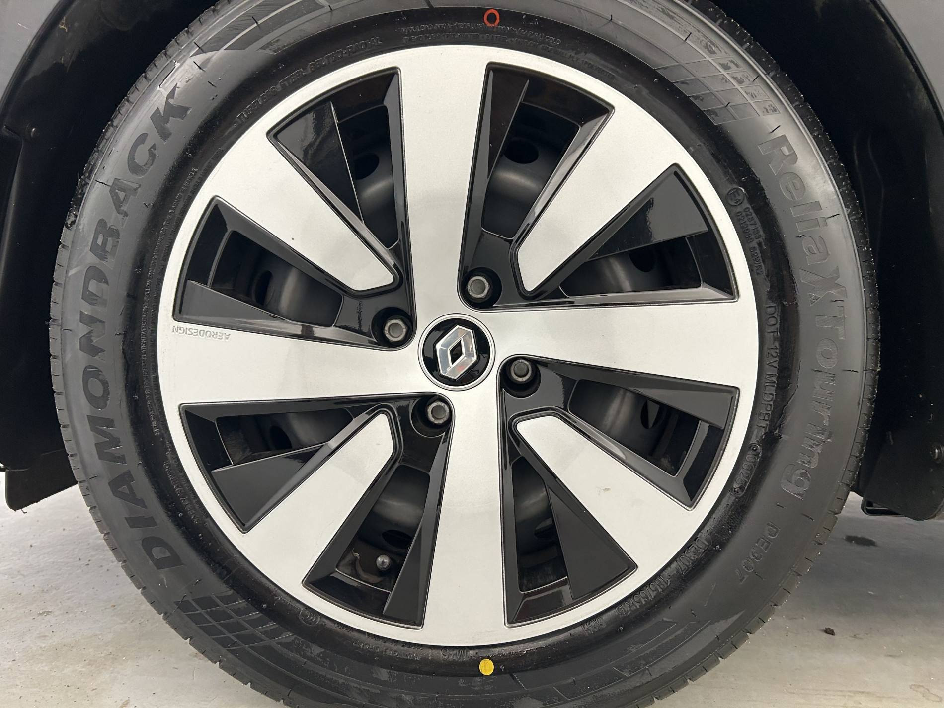 Vente en ligne Renault Clio 5 Clio TCe 90 au prix de 14 390 €