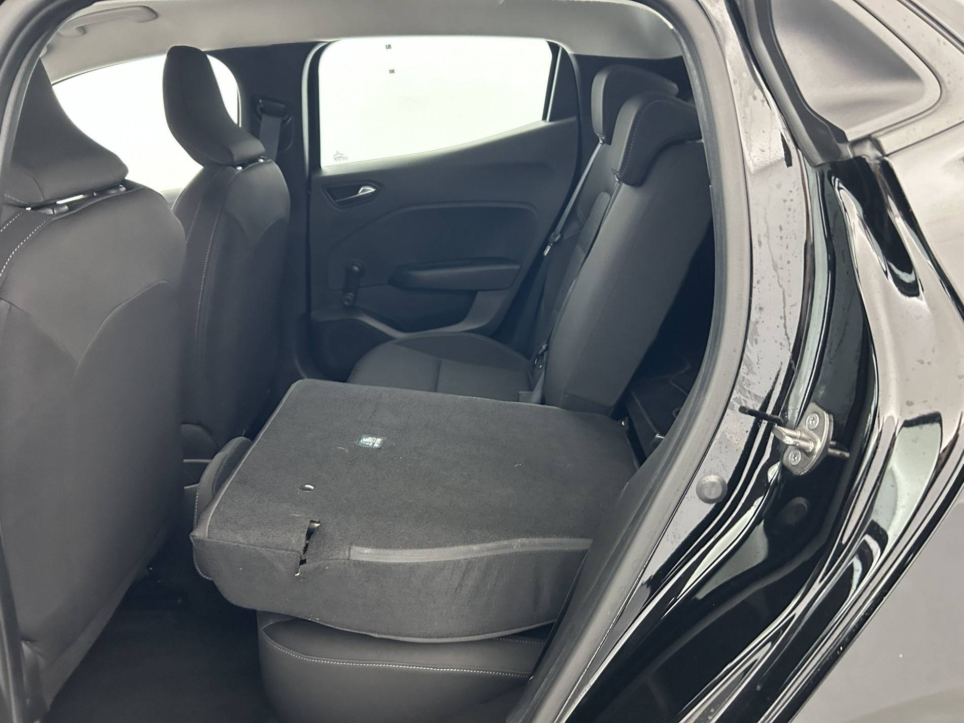 Vente en ligne Renault Clio 5 Clio TCe 90 au prix de 14 390 €