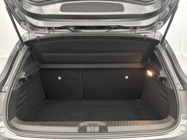 Vente en ligne Renault Clio 5 Clio TCe 90 au prix de 15 990 €