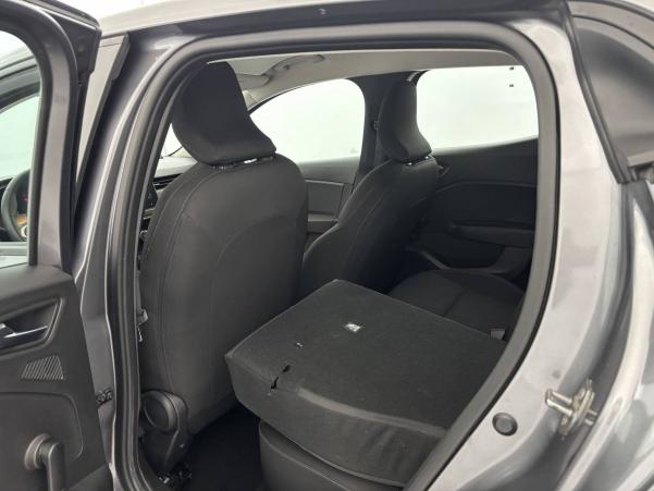 Vente en ligne Renault Clio 5 Clio TCe 90 au prix de 15 990 €