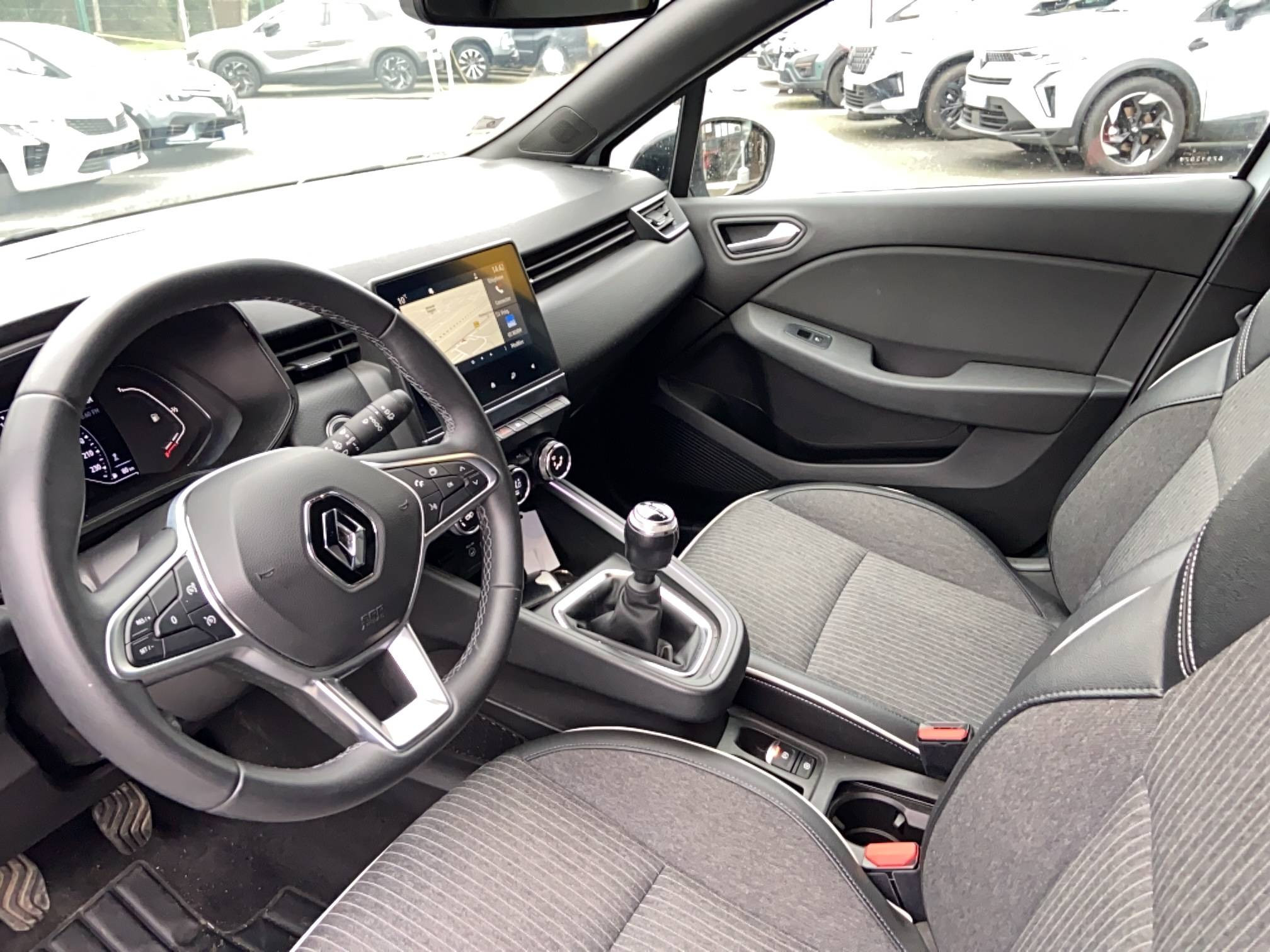 Vente en ligne Renault Clio 5 Clio TCe 90 - 21N au prix de 15 490 €