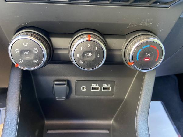 Vente en ligne Renault Clio 5 Clio dCi 100 au prix de 18 990 €