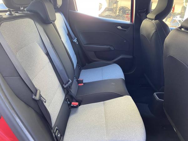 Vente en ligne Renault Clio 5 Clio dCi 100 au prix de 18 990 €