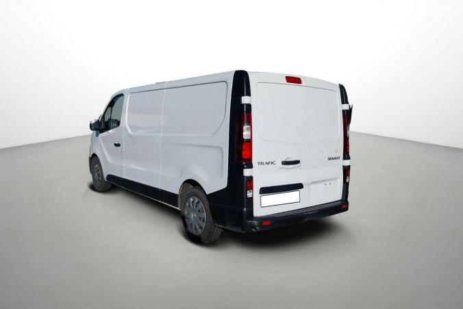 Vente en ligne Renault Trafic 3 Fourgon TRAFIC FGN L2H1 1300 KG DCI 120 au prix de 20 490 €