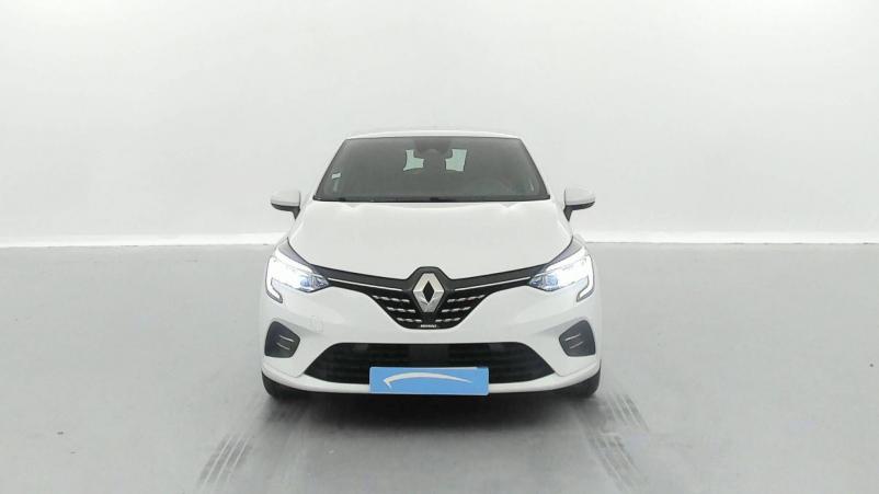 Vente en ligne Renault Clio 5 Clio E-Tech 140 au prix de 18 990 €