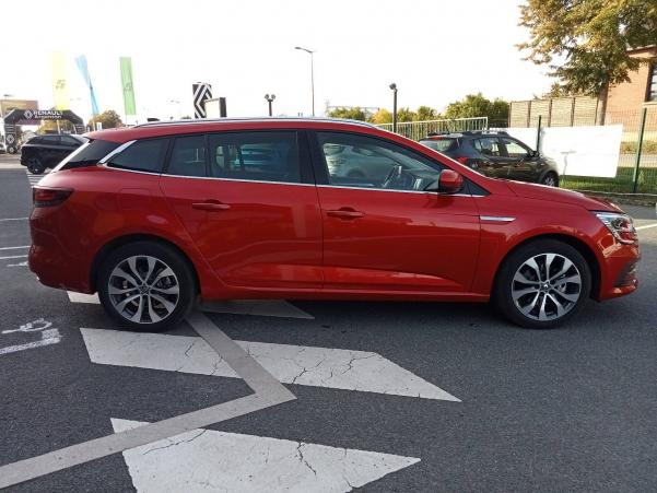 Vente en ligne Renault Megane 4 Estate  E-Tech plug-in hybrid 160 au prix de 26 490 €