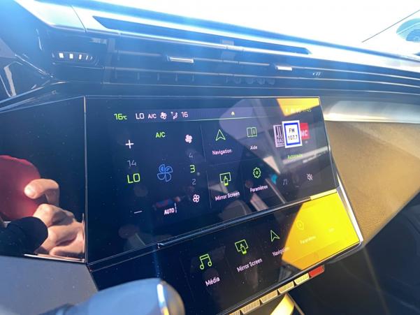 Vente en ligne Peugeot 408  PureTech 130 ch S&S EAT8 au prix de 23 490 €