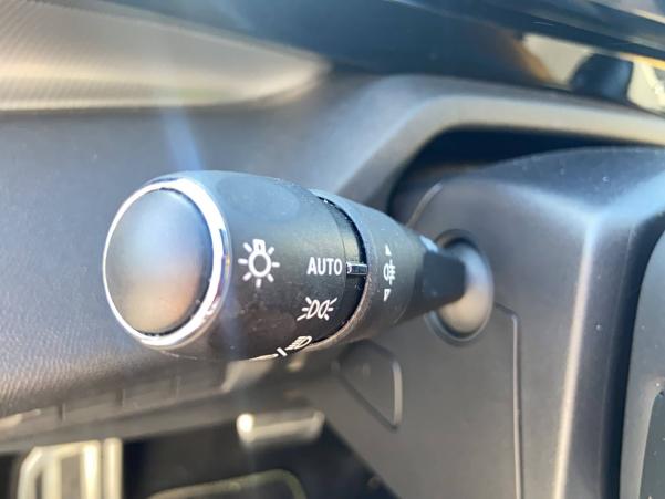 Vente en ligne Peugeot 408  PureTech 130 ch S&S EAT8 au prix de 23 490 €