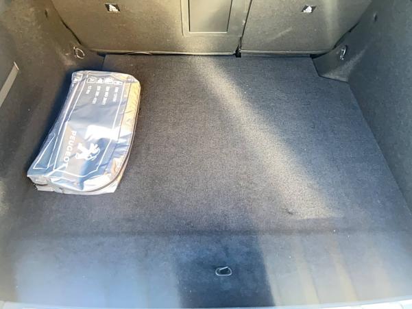 Vente en ligne Peugeot 408  PureTech 130 ch S&S EAT8 au prix de 23 490 €