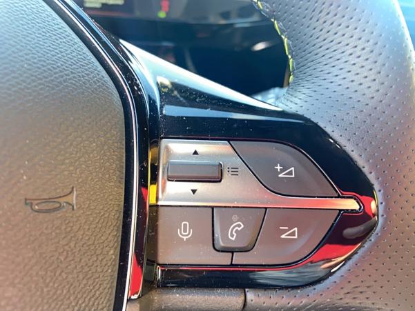 Vente en ligne Peugeot 408  PureTech 130 ch S&S EAT8 au prix de 23 490 €