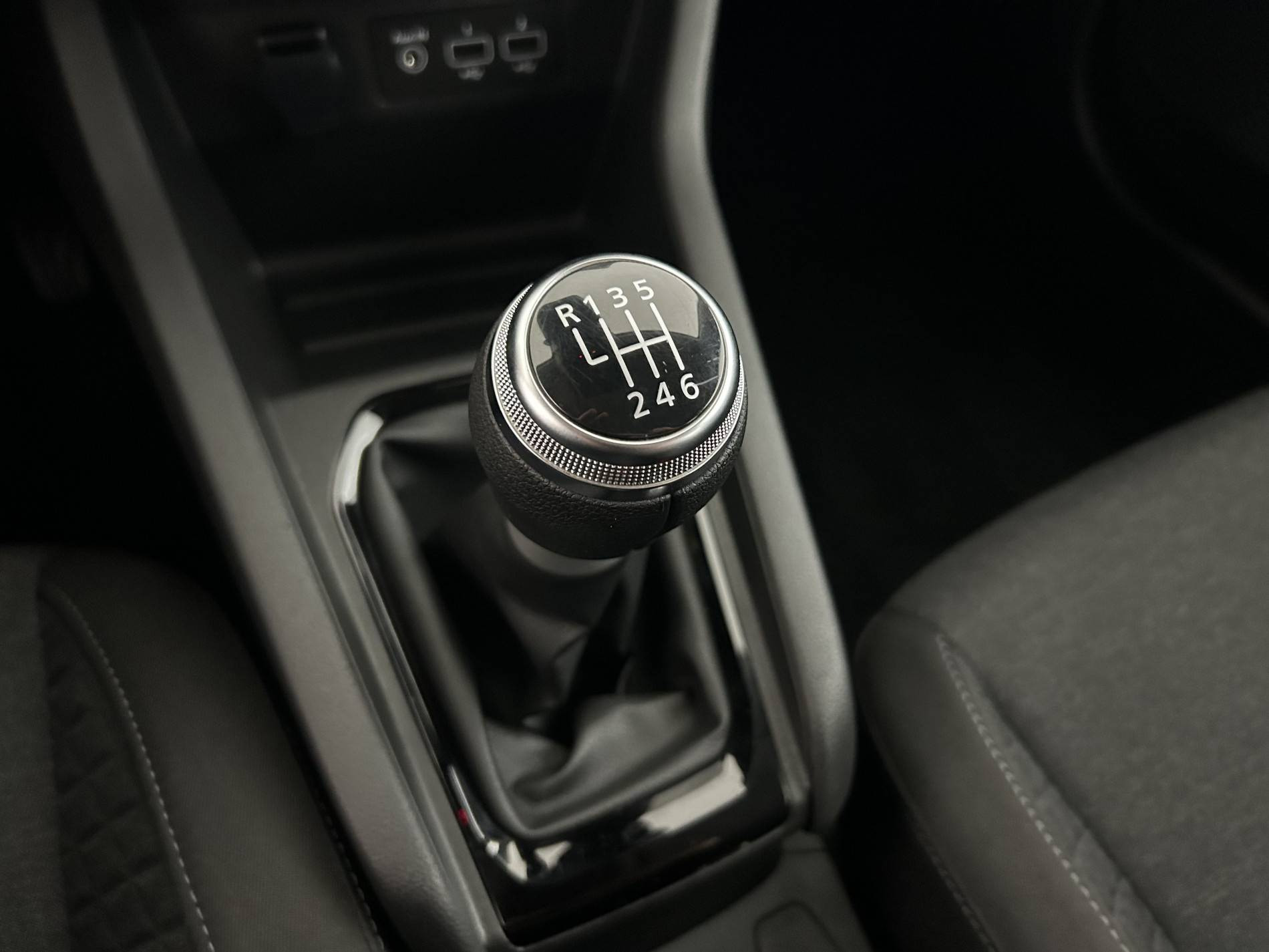 Vente en ligne Renault Clio 5 Clio TCe 90 au prix de 13 990 €