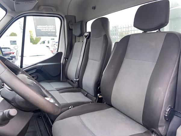 Vente en ligne Renault Master 3 Châssis Cabine MASTER CC PROP RJ3500 PAF AR COURT L2 DCI 130 au prix de 28 990 €