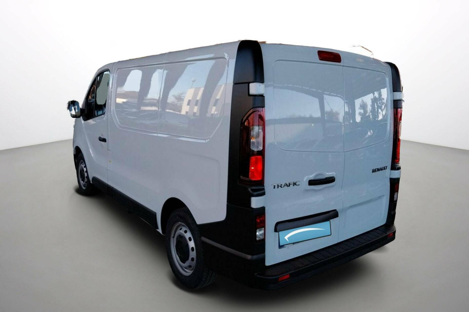 Vente en ligne Renault Trafic 3 Fourgon TRAFIC FGN L1H1 3000 KG BLUE DCI 130 au prix de 24 690 €