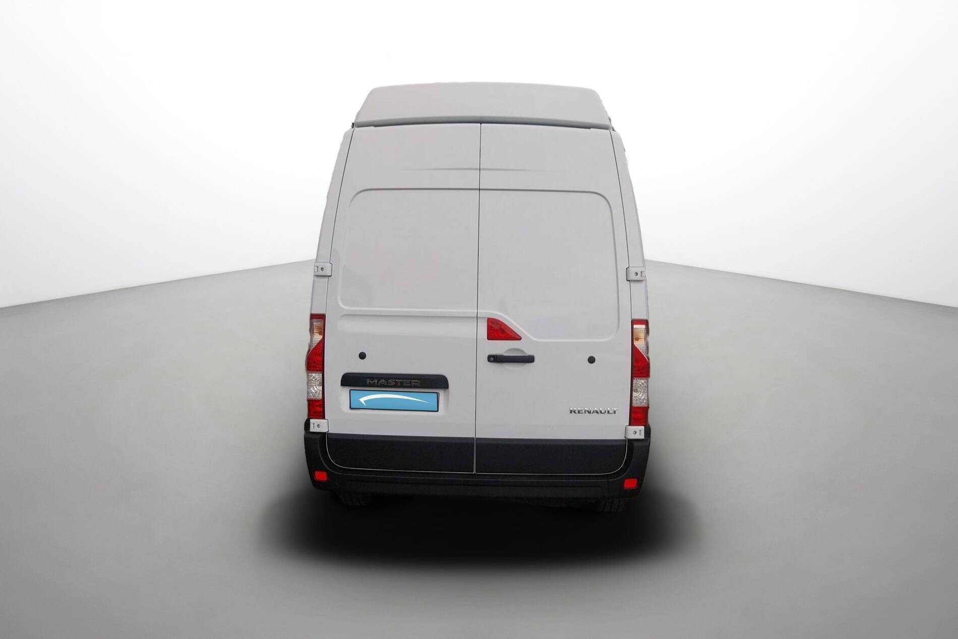 Vente en ligne Renault Master Fourgon MASTER FGN TRAC F3500 L3H3 BLUE DCI 135 au prix de 29 990 €