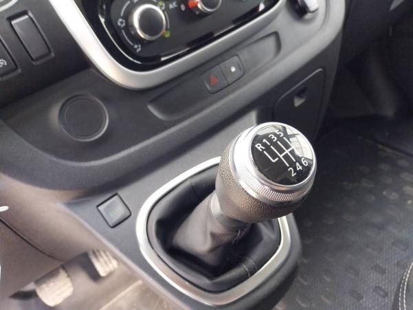 Vente en ligne Renault Trafic 3 Fourgon TRAFIC FGN L2H1 1300 KG DCI 120 au prix de 24 990 €