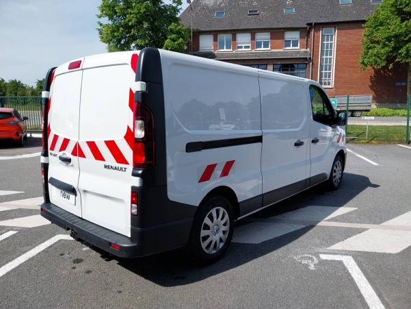 Vente en ligne Renault Trafic 3 Fourgon TRAFIC FGN L2H1 1300 KG DCI 120 au prix de 24 990 €