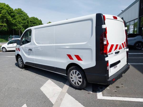 Vente en ligne Renault Trafic 3 Fourgon TRAFIC FGN L2H1 1300 KG DCI 120 au prix de 24 990 €