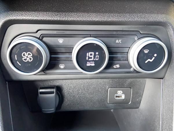 Vente en ligne Dacia Sandero  TCe 90 au prix de 16 490 €
