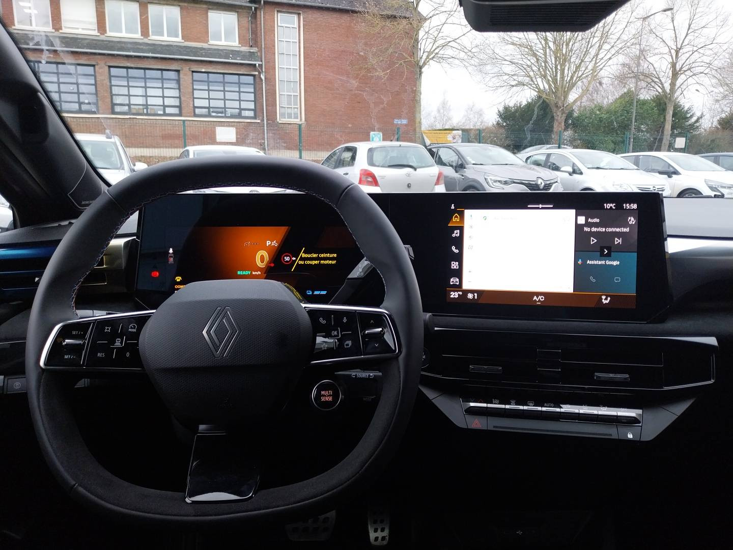 Vente en ligne Renault Clio 6 Clio E-Tech full hybrid 160 ch au prix de 30 800 €