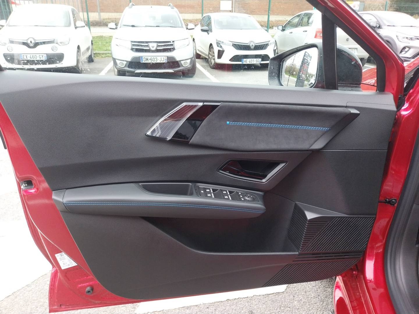 Vente en ligne Renault Clio 6 Clio E-Tech full hybrid 160 ch au prix de 30 800 €