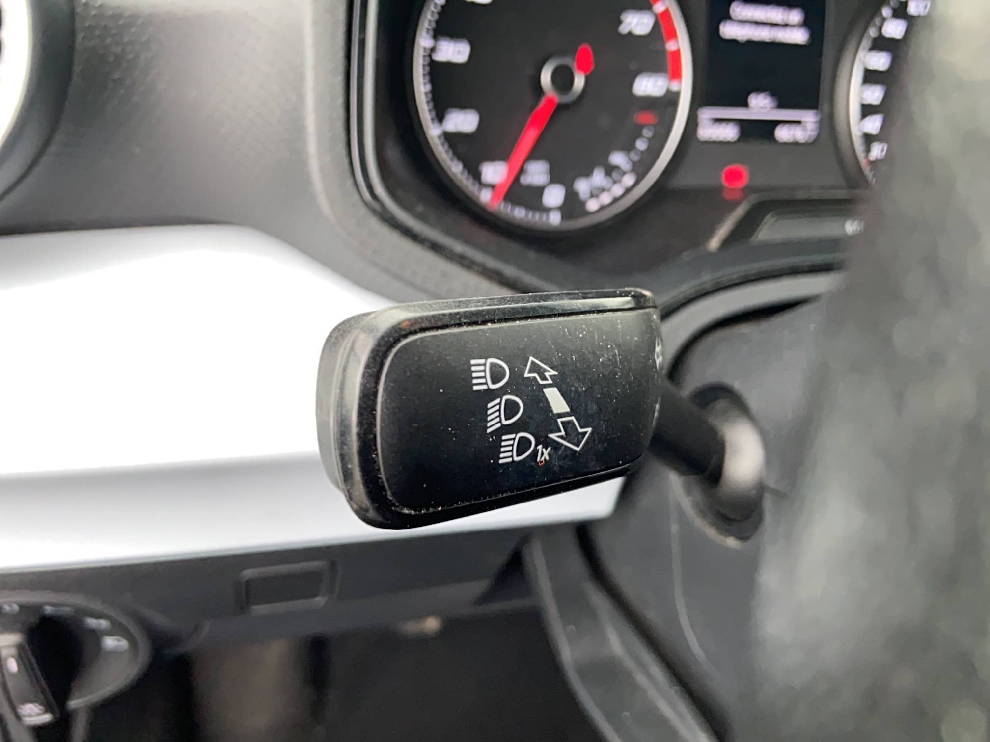 Vente en ligne Seat Arona  1.0 TSI 95 ch Start/Stop BVM5 au prix de 12 990 €